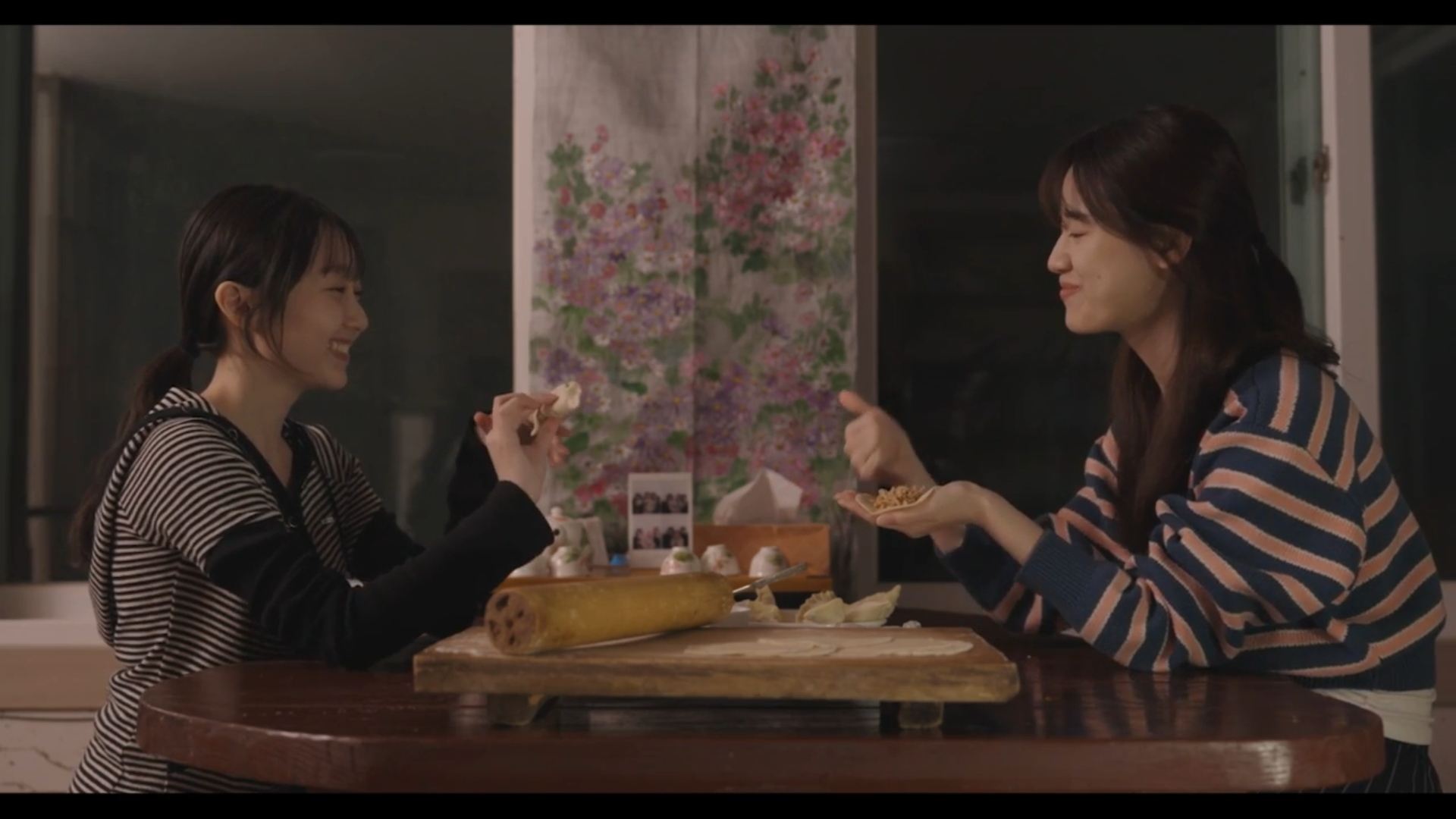 만두 주름 다섯 개 작품 스틸 4